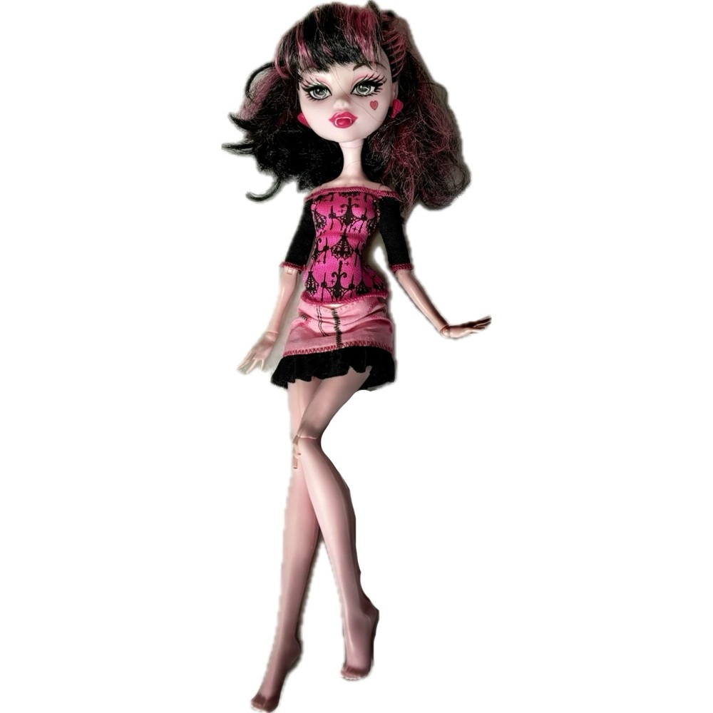 Monster High Draculaura Scaris Doll G1